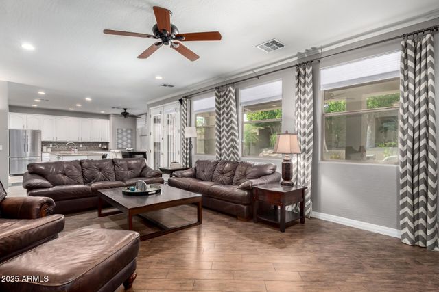 8374 W ROSEWOOD Lane, Peoria, AZ 85383