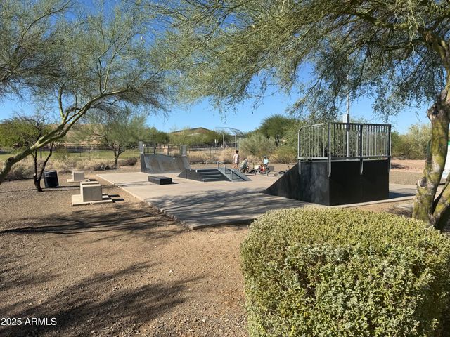 8374 W ROSEWOOD Lane, Peoria, AZ 85383