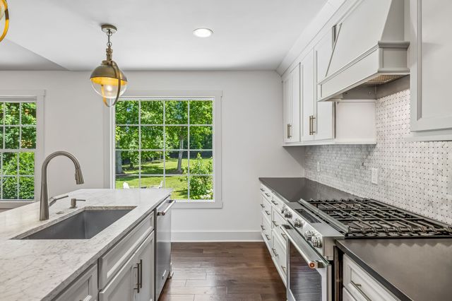 720 Shenandoah Dr, Brentwood, TN 37027