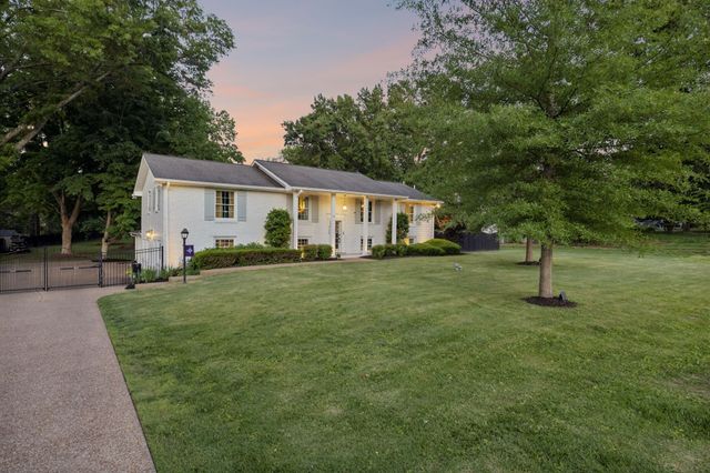 720 Shenandoah Dr, Brentwood, TN 37027
