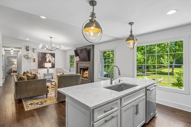 720 Shenandoah Dr, Brentwood, TN 37027