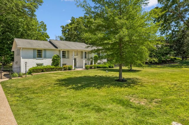 720 Shenandoah Dr, Brentwood, TN 37027