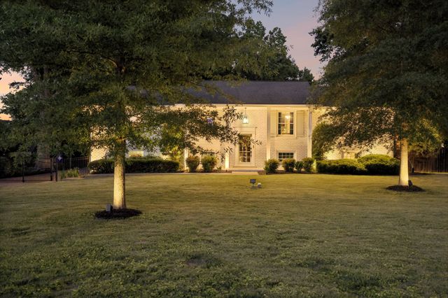720 Shenandoah Dr, Brentwood, TN 37027