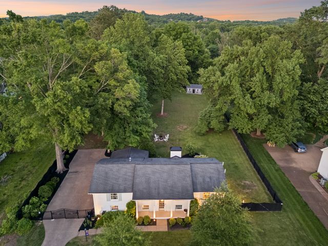 720 Shenandoah Dr, Brentwood, TN 37027