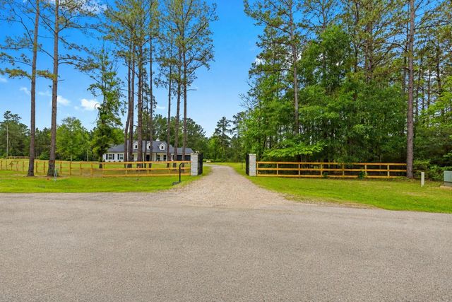 21202 Peach Bend, Cleveland, TX 77328