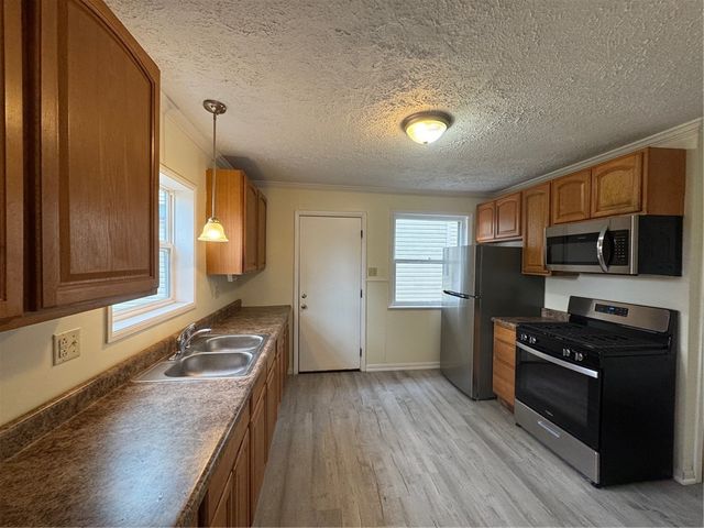 16 Goodelle Terrace, Geneva City, NY 14456