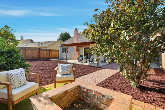 2210 Hikido Drive, San Jose, CA 95131