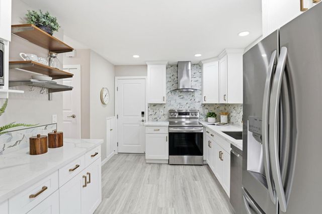 2210 Hikido Drive, San Jose, CA 95131