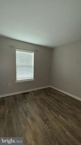 23 LANDIS CT, Falling Waters, WV 25419