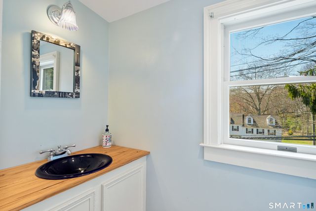 533 Old Stamford Road, New Canaan, CT 06840