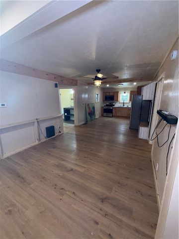 150 Creek Bank Drive, Talking Rock, GA 30175