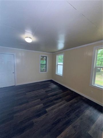 150 Creek Bank Drive, Talking Rock, GA 30175