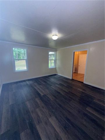 150 Creek Bank Drive, Talking Rock, GA 30175