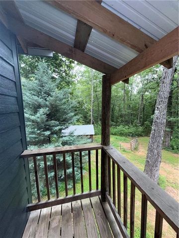 150 Creek Bank Drive, Talking Rock, GA 30175