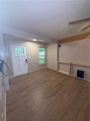 150 Creek Bank Drive, Talking Rock, GA 30175