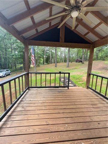 150 Creek Bank Drive, Talking Rock, GA 30175