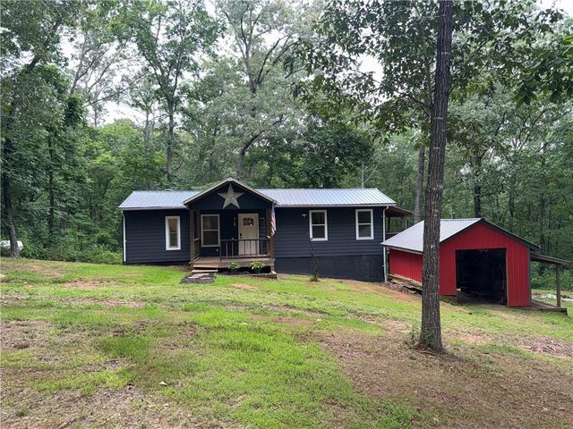150 Creek Bank Drive, Talking Rock, GA 30175