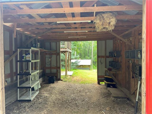 150 Creek Bank Drive, Talking Rock, GA 30175