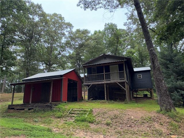 150 Creek Bank Drive, Talking Rock, GA 30175