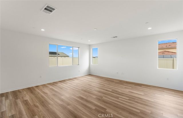 25178 River Peak Drive, Menifee, CA 92586