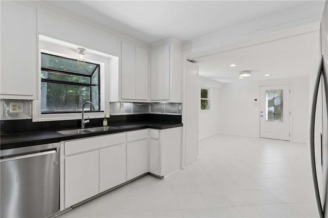 2478 Tanglewood Road, Decatur, GA 30033
