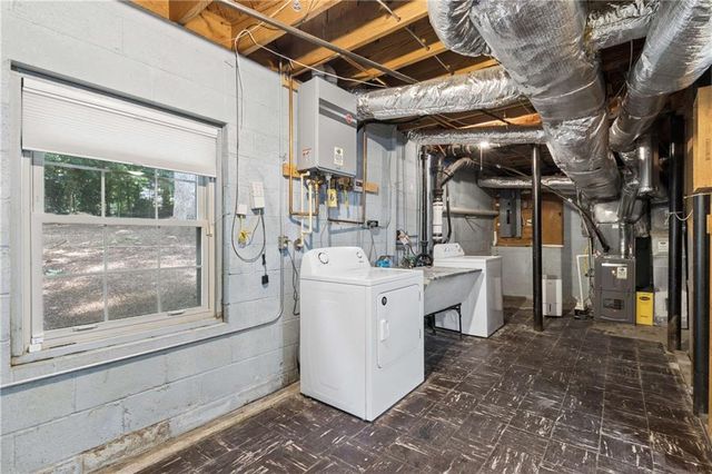 2478 Tanglewood Road, Decatur, GA 30033