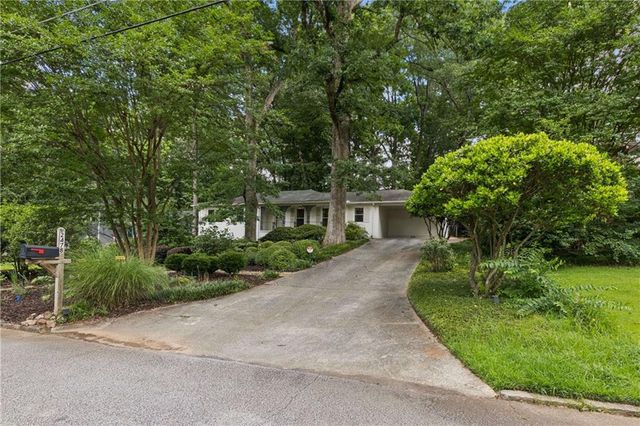 2478 Tanglewood Road, Decatur, GA 30033