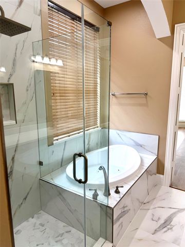 509 S Hampton Court, Lewisville, TX 75056