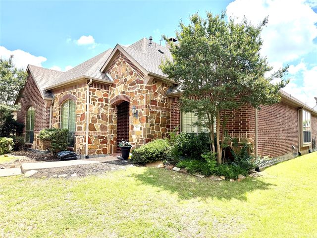 509 S Hampton Court, Lewisville, TX 75056