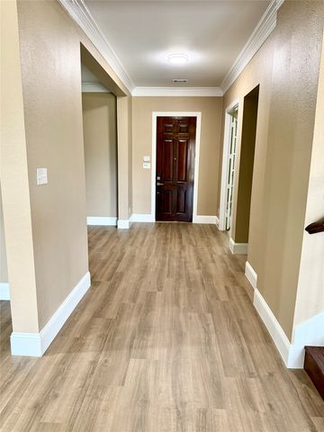 509 S Hampton Court, Lewisville, TX 75056