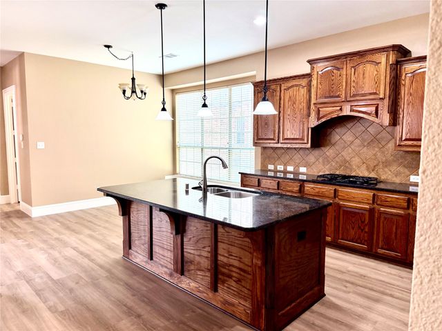509 S Hampton Court, Lewisville, TX 75056