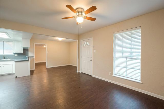 1447 Willow Rock Road, Houston, TX 77088