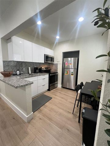 2315 Taylor St 3, Hollywood, FL 33020