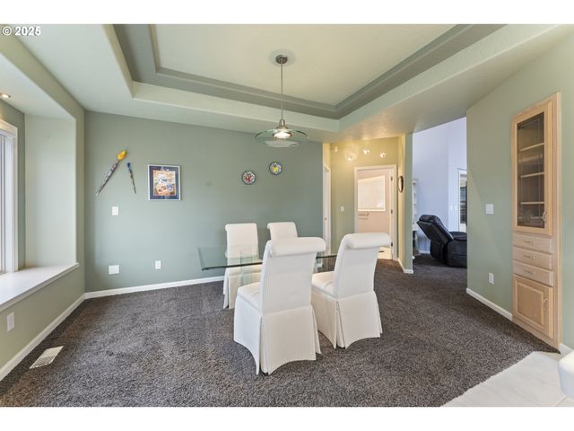 2680 E MOUNTAIN VIEW Dr, Albany, OR 97322