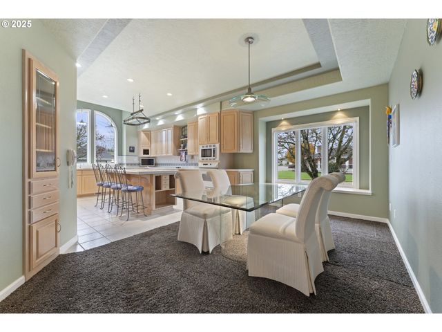 2680 E MOUNTAIN VIEW Dr, Albany, OR 97322