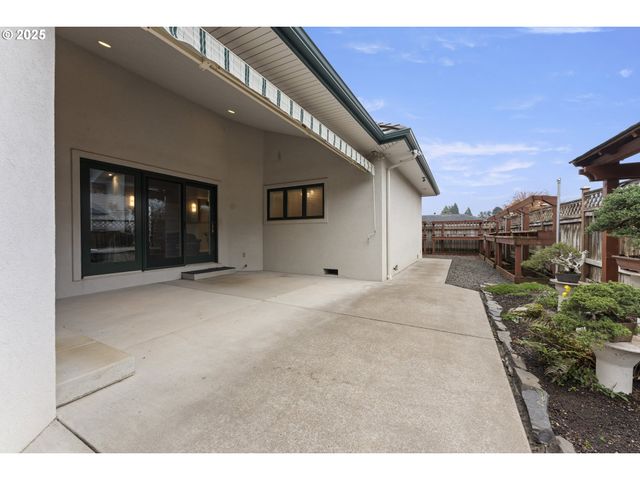 2680 E MOUNTAIN VIEW Dr, Albany, OR 97322