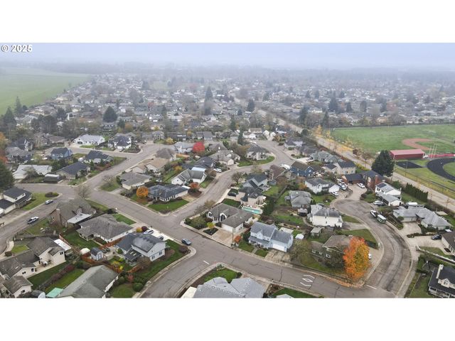 2680 E MOUNTAIN VIEW Dr, Albany, OR 97322