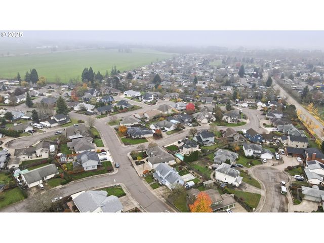 2680 E MOUNTAIN VIEW Dr, Albany, OR 97322