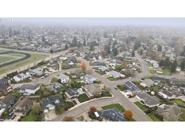 2680 E MOUNTAIN VIEW Dr, Albany, OR 97322