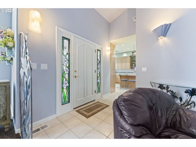 2680 E MOUNTAIN VIEW Dr, Albany, OR 97322