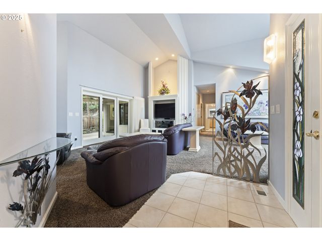 2680 E MOUNTAIN VIEW Dr, Albany, OR 97322