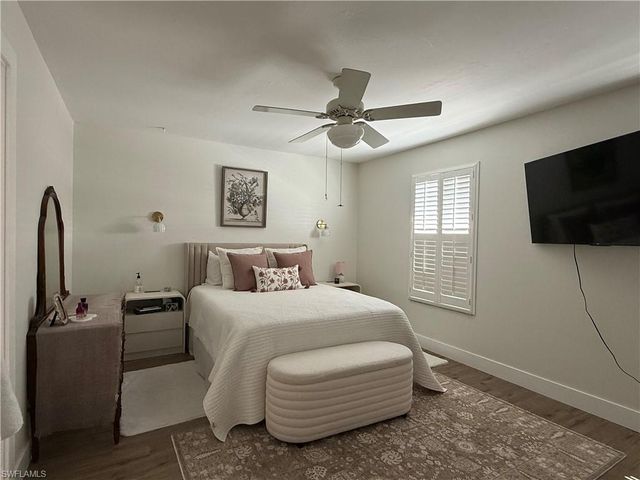 6113 Lake Front DR, Fort Myers, FL 33908