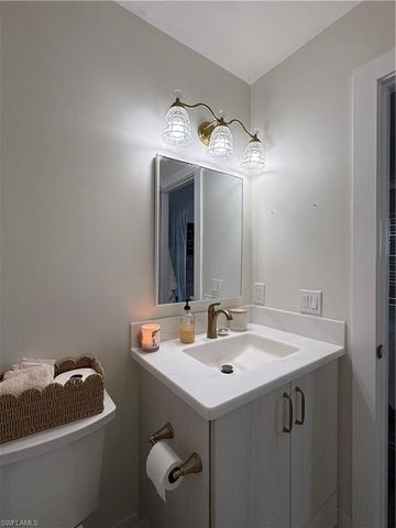 6113 Lake Front DR, Fort Myers, FL 33908