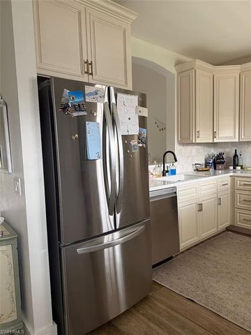 6113 Lake Front DR, Fort Myers, FL 33908