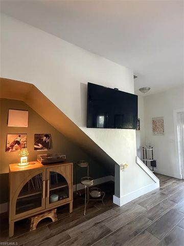 6113 Lake Front DR, Fort Myers, FL 33908