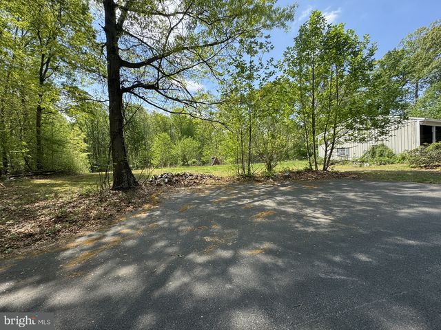 174 PINE TREE RD, Townsend, DE 19734