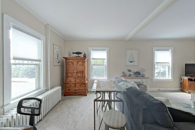 36 Dixon Street, Newport, RI 02840
