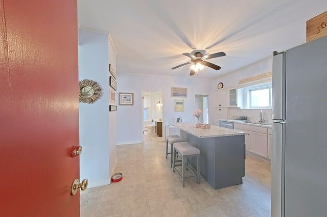 36 Dixon Street, Newport, RI 02840