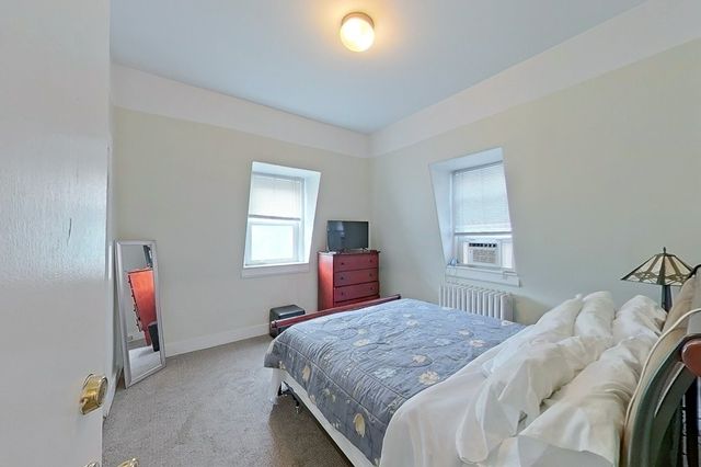 36 Dixon Street, Newport, RI 02840