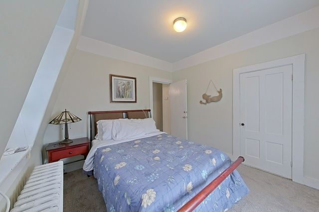 36 Dixon Street, Newport, RI 02840